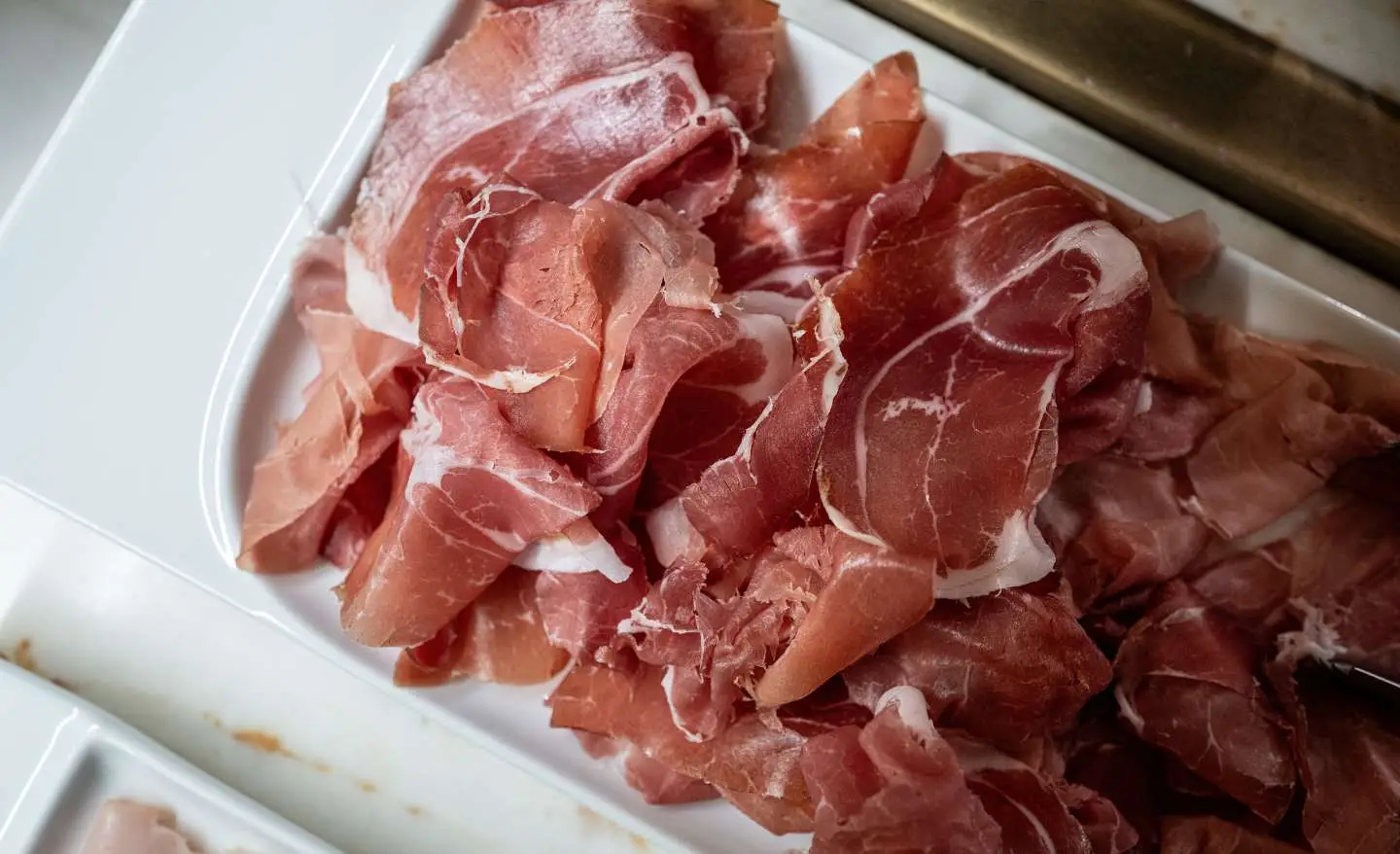 Mortadella e prosciutto cotto: scopri chi fa davvero male alla salute