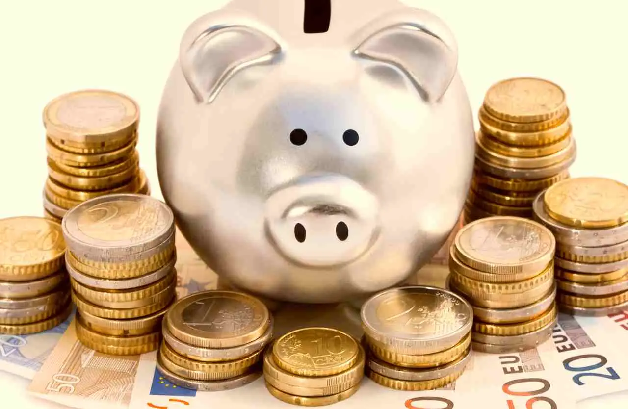 Cos’è e come funziona un piano di accumulo: ecco la differenza rispetto a un conto deposito