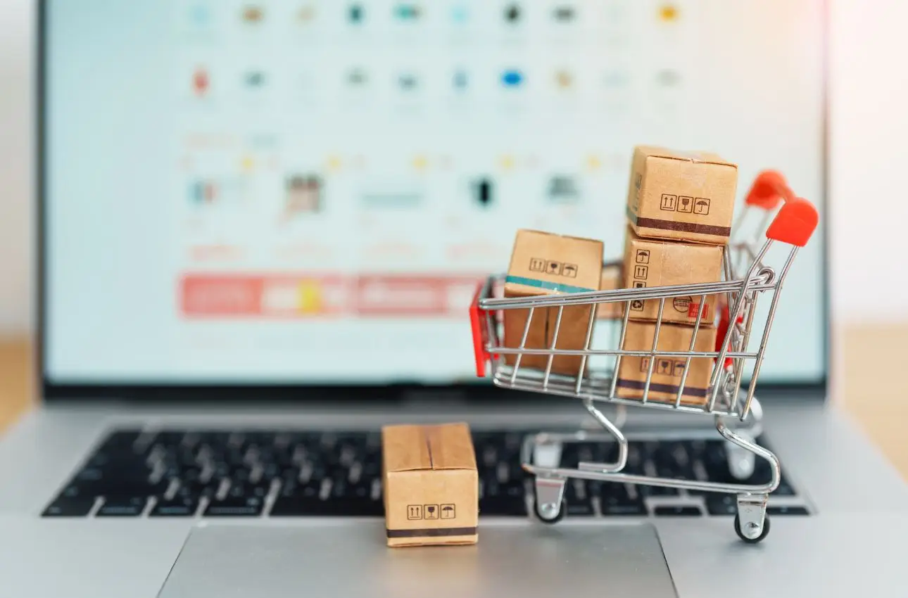 Come capire se un sito vende cose originali? Ecco il dettaglio per non farsi fregare